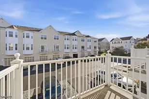 1424 Hudson Cir, Highland Park, NJ 08904 - Photo 26