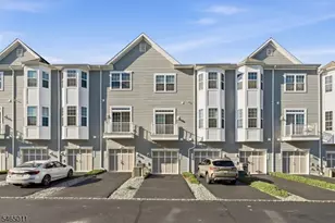 1424 Hudson Cir, Highland Park, NJ 08904 - Photo 28