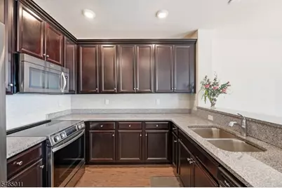1424 Hudson Cir, Highland Park, NJ 08904 - Photo 1