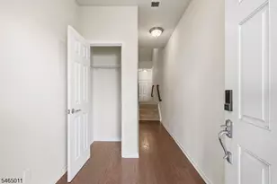1424 Hudson Cir, Highland Park, NJ 08904 - Photo 6