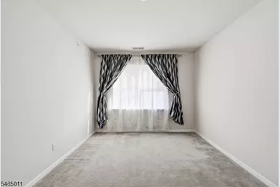 1424 Hudson Cir, Highland Park, NJ 08904 - Photo 20