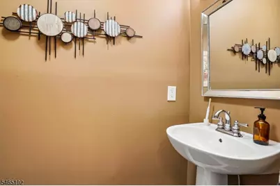 16 Langdale Rd, Wayne Twp., NJ 07470 - Photo 16