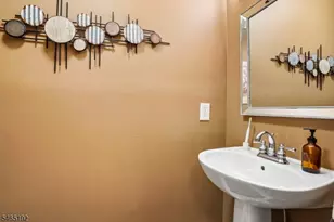 16 Langdale Rd, Wayne Twp., NJ 07470 - Photo 16