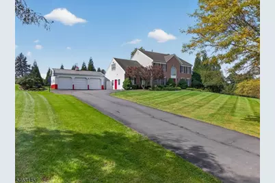 7 Stark Ct, Raritan Township, NJ 08551 - Photo 2