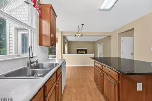 7 Stark Ct, Raritan Township, NJ 08551 - Photo 12