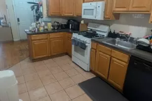 20 Bennett St, Jersey City, NJ 07304 - Photo 4