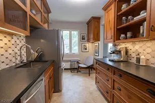 72D Troy Dr, Springfield Twp., NJ 07081 - Photo 6