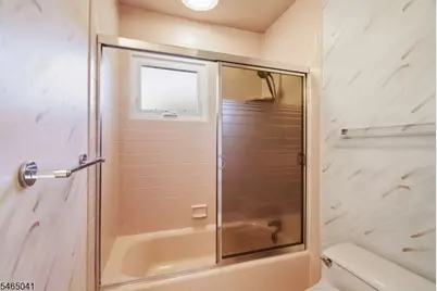 10 Aldom Cir, West Caldwell, NJ 07006 - Photo 12
