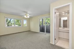 132 Indian Hollow Court, Mahwah, NJ 07430 - Photo 10