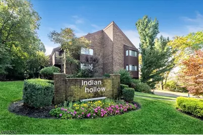 132 Indian Hollow Ct #132, Mahwah Twp., NJ 07430 - Photo 1