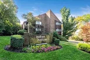 132 Indian Hollow Court, Mahwah, NJ 07430 - Photo 1