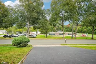 201 Kiwanis Dr, Wayne, NJ 07470 - Photo 30