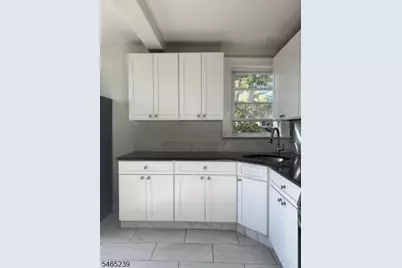 15 Brewster Ave, Ridgefield, NJ 07660 - Photo 10