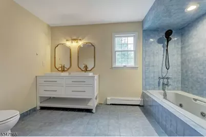 11 Old Tappan Rd, Old Tappan, NJ 07675 - Photo 24