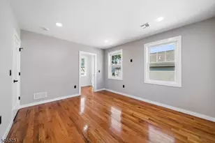 1123 Thompson Ave, Roselle, NJ 07203 - Photo 26