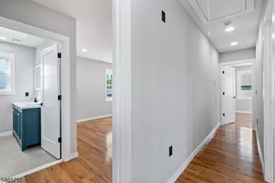 1123 Thompson Ave, Roselle, NJ 07203 - Photo 20