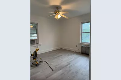 33 Grumman Ave, Apt 2., Newark, NJ 07112 - Photo 6