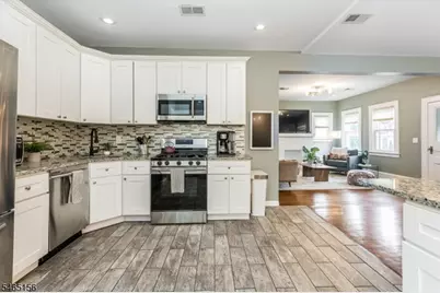 25 Davey St, Bloomfield, NJ 07003 - Photo 14