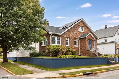 25 Davey St, Bloomfield, NJ 07003 - Photo 2