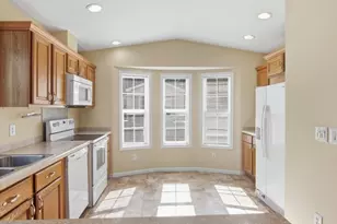 13 Makepeace Dr, Jefferson Township, NJ 07438 - Photo 6