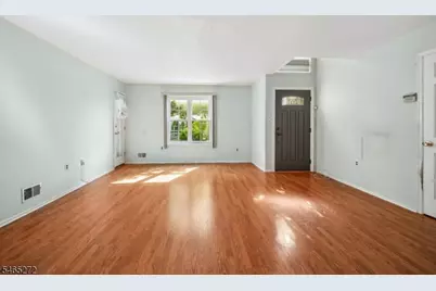 905 Montague Ave, Woodbridge Township, NJ 08830 - Photo 2