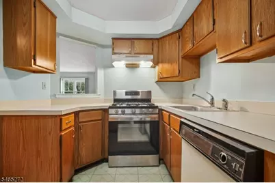 905 Montague Ave, Woodbridge Township, NJ 08830 - Photo 10