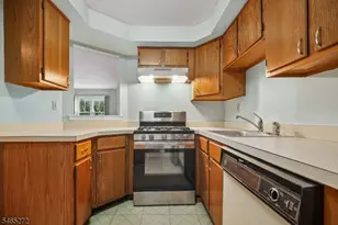 905 Montague Ave, Woodbridge Township, NJ 08830 - Photo 10