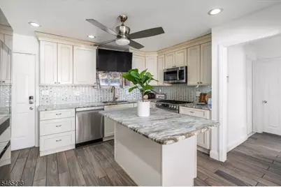 54 Hancox Ave, Nutley, NJ 07110 - Photo 8