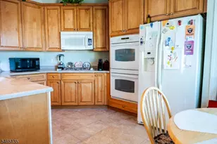 18 Galena Rd, Woodland Park, NJ 07424 - Photo 8