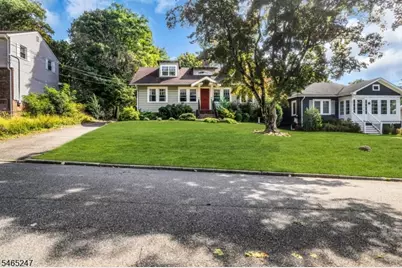 32 Ferndale Rd, North Caldwell, NJ 07006 - Photo 4