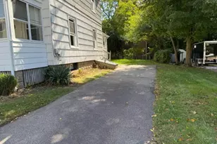 32 Willard St, Pompton Lakes, NJ 07442 - Photo 2