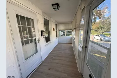 32 Willard St, Pompton Lakes, NJ 07442 - Photo 8