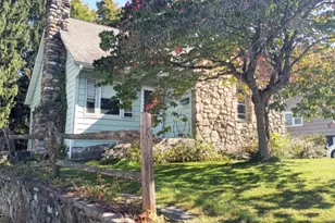 9 Richards St, Ogdensburg, NJ 07439 - Photo 2