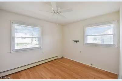 13 Venezia St, Berkeley Township, NJ 08757 - Photo 16
