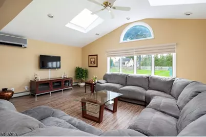 77 Harrison St, Clark Township, NJ 07066 - Photo 16