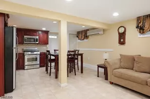 77 Harrison St, Clark Township, NJ 07066 - Photo 32