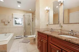 77 Harrison St, Clark Township, NJ 07066 - Photo 24