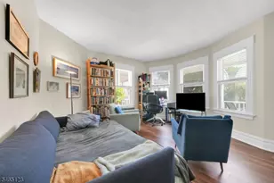 42 N Willow St, Montclair, NJ 07042 - Photo 6