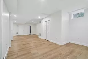 14 Eagle Dr, Raritan Township, NJ 08551 - Photo 36