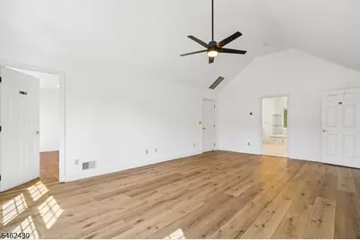 14 Eagle Dr, Raritan Township, NJ 08551 - Photo 22