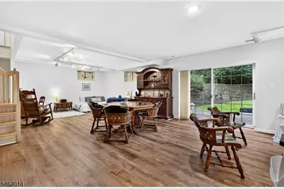 6 Palmer Ct, Florham Park, NJ 07932 - Photo 36