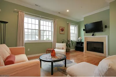 6 Carillon Cir, Livingston, NJ 07039 - Photo 6