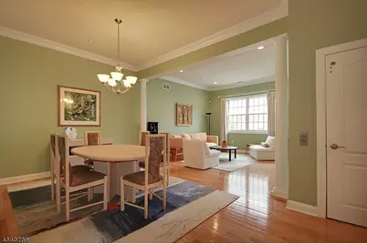 6 Carillon Cir, Livingston, NJ 07039 - Photo 8