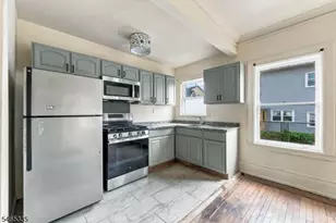 72 N Munn Ave, East Orange, NJ 07017 - Photo 6