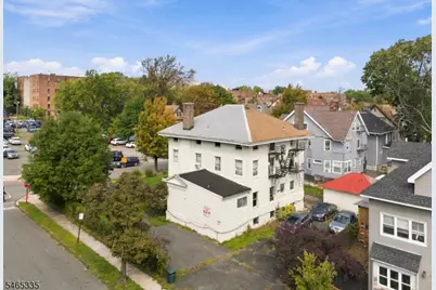 72 N Munn Ave, East Orange, NJ 07017 - Photo 4