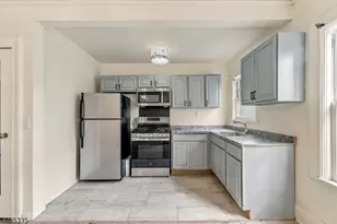 72 N Munn Ave, East Orange, NJ 07017 - Photo 10