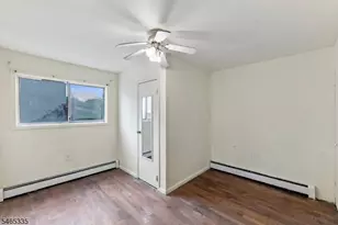 72 N Munn Ave, East Orange, NJ 07017 - Photo 22