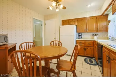 286 Pershing Rd, Clifton, NJ 07013 - Photo 6