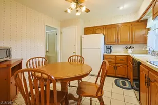 286 Pershing Rd, Clifton, NJ 07013 - Photo 6