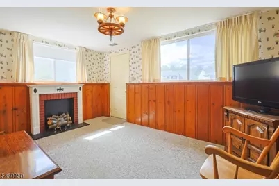 286 Pershing Rd, Clifton, NJ 07013 - Photo 14